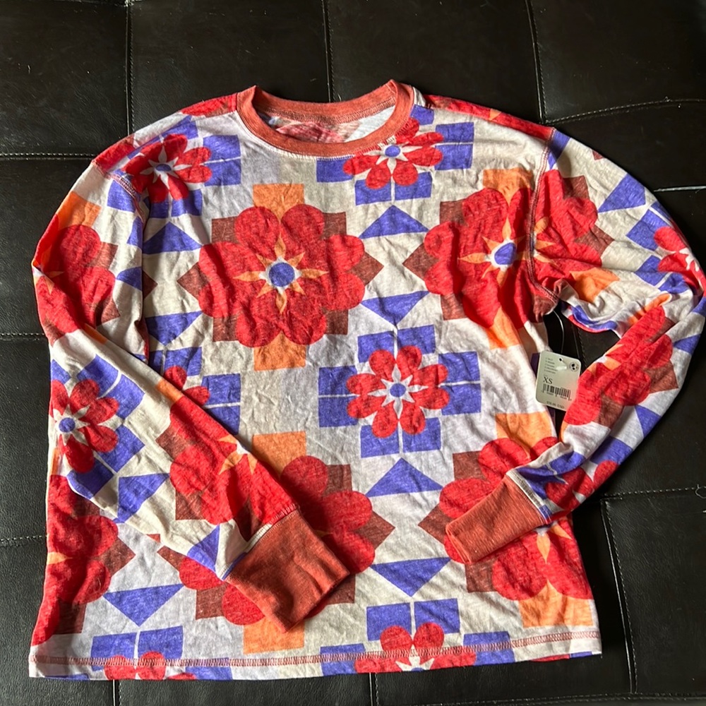 Rare free people shirt size xs brand new with tags